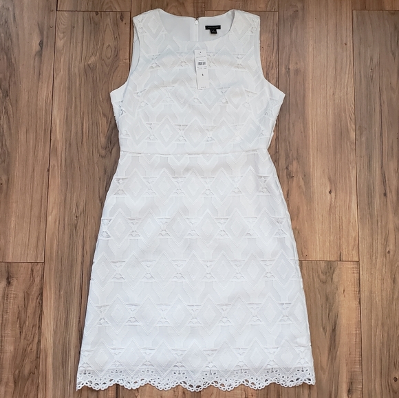 Ann Taylor Dresses & Skirts - New Ann Taylor White Shift Dress Sleeveless Sheath Sun Size 6